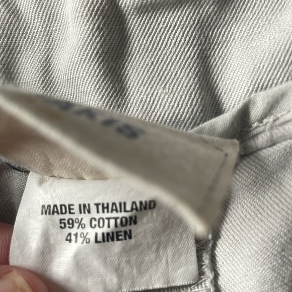 Women’s size 16 gap khakis gray shorts RN 54023 - Picture 9 of 10